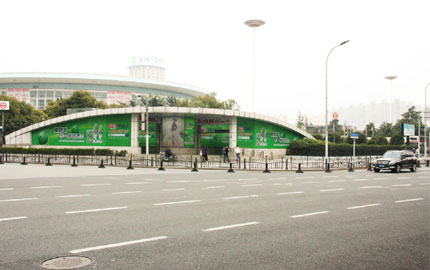 上海地铁体育馆地铁站3号、5号出口墙面广告位