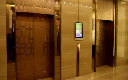长沙高端住宅楼电梯间LCD数码屏广告